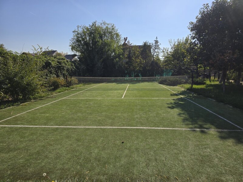 Branesti, 23 minute de Bucuresti, vila cu piscina si teren tenis.